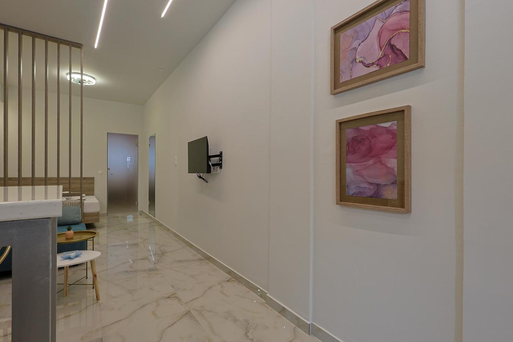 Gold Waves Luxury By Pieria Riviera